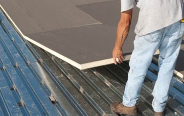 benefits of insulating Kensworth flat roofing